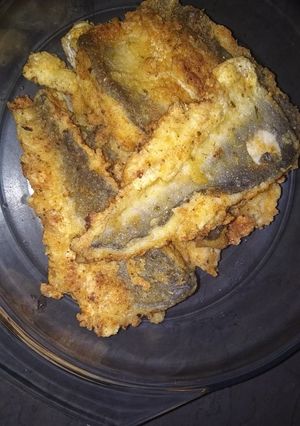 A picture of Fried fish.