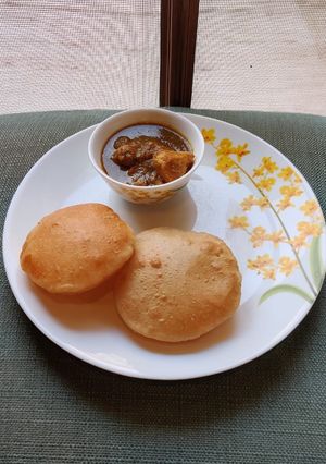 शकरकंद की पूरी (Shakarkand ki puri recipe in Hindi) रेसिपी मुख्य फोटो