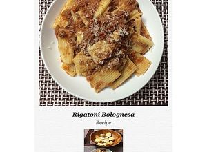 Una foto de Rigatoni bolognesa