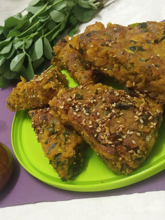 મેથી ના ઢોકળા (Methi Dhokla Recipe In Gujarati) રેસીપી મુખ્ય ફોટો