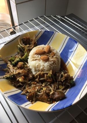 Una foto de Chop Suey vegano