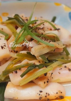 Hình của món Mực hấp hành.