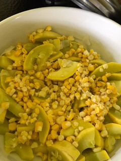A picture of Sunshiny Summer Salad.