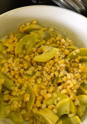 A picture of Sunshiny Summer Salad.