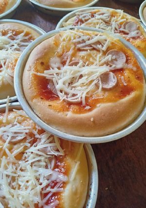 Foto resep Pizza Mini Topping Sosis Keju