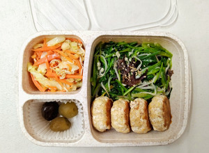 咖哩鯛魚漢堡排冷便當 的食譜成品照片