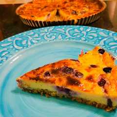 Una foto de Cheesecake de arándanos con base de avena