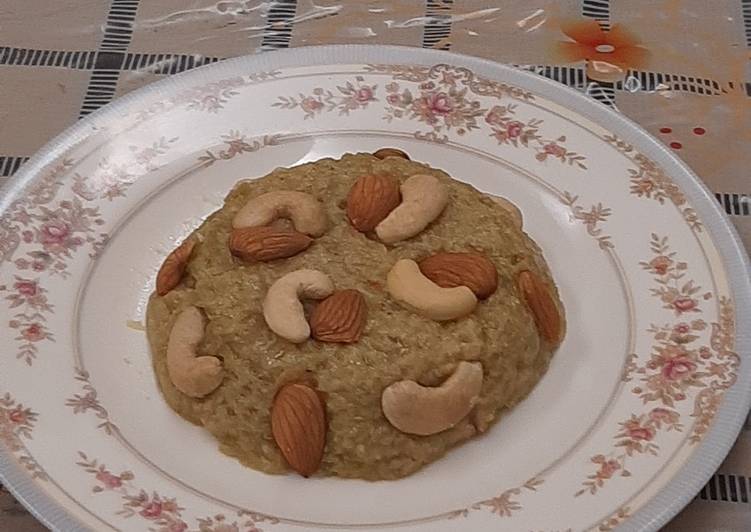 Bottle gourd halwa with nuts and saffron