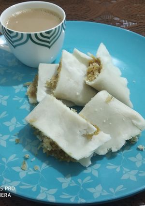 A picture of Steamed Rice Pancakes.