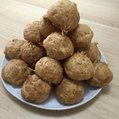 A picture of Gougères.