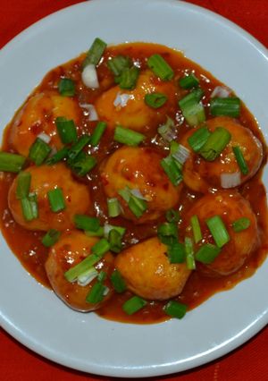 સેઝવાન બટેટી (Schezwan Potato Recipe In Gujarati) રેસીપી મુખ્ય ફોટો