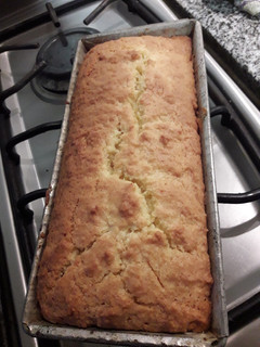 Una foto de Budín de coco y dulce de leche