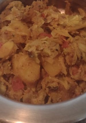 বাঁধাকপি ঘন্ট (bandhakopi ghonto recipe in Bengali) রেসিপির প্রধান ছবি