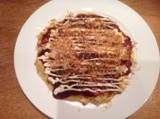A picture of potatoes ketchup mayonnaise