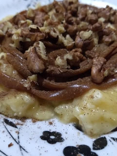 Una foto de Banana con dulce de leche - postre express