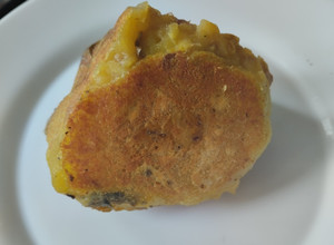 Una foto de Papas rellenas de carne molida y huevo🍳🥔🥩