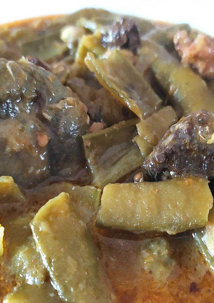 Una foto de Cazuela Andaluza de Habas