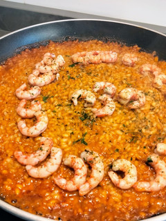 Una foto de Paella de quisquilla 🦐