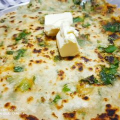 A picture of Spring Onion Parantha.
