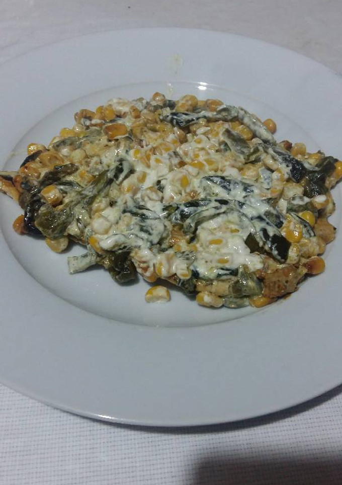 Una foto de Pechuga con rajas