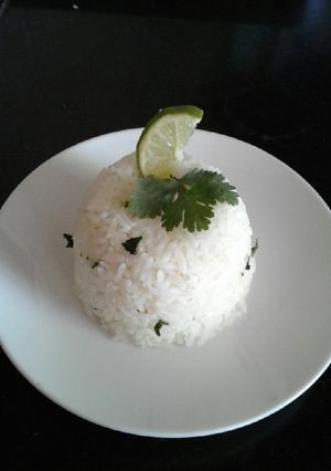 Una foto de Arroz al limón con cilantro