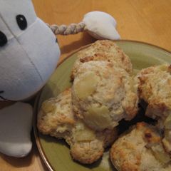 A picture of Pineapple & Coconut Hot Biscuit (Scone).
