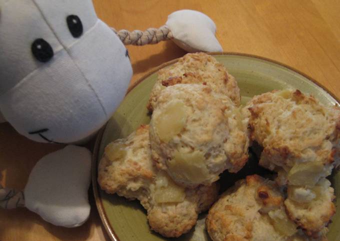 Steps to Make Speedy Pineapple & Coconut Hot Biscuit (Scone)