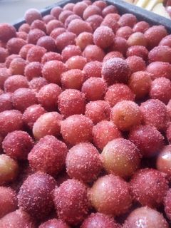 A picture of Sour patch 🍇 Grapes.