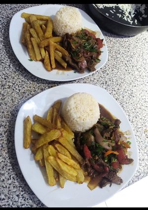 Una foto de Lomo Saltado