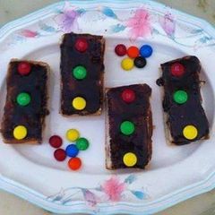 A picture of Traffic lights sandwiches for kids.
