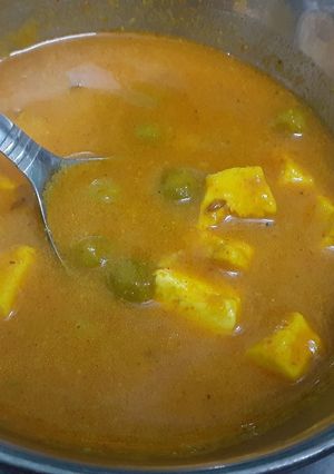 मटर पनीर (Matar paneer recipe in hindi) रेसिपी मुख्य फोटो