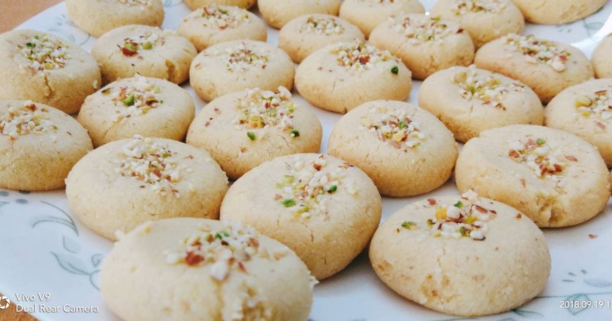 Dry Fruits Nan Khatai Recipe by SUMAN WADHWA - Cookpad