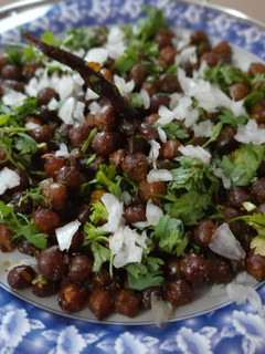 चना चिली तड़का (chana chilli tadka recipe in Hindi) रेसिपी मुख्य फोटो