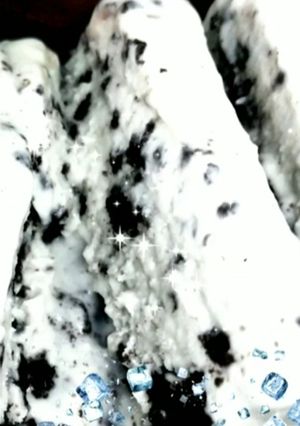 A picture of Oreo ice cream or cookie mania.