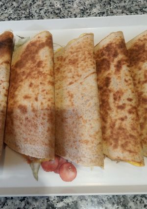 Una foto de Tortillas Mexicanas rellena a tú gusto tipo Piadina