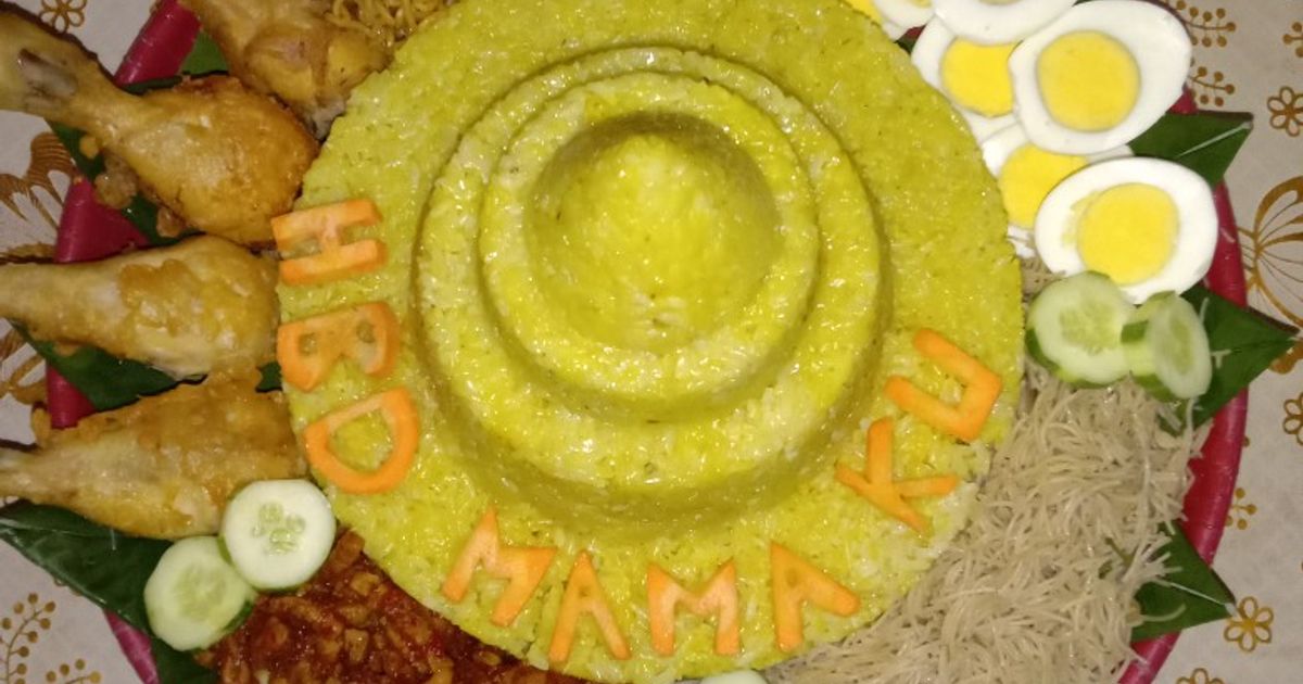 21.Nasi tumpeng