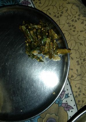 भिन्डी(bhindi recipe in hindi) रेसिपी मुख्य फोटो