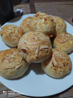 Una foto de Pancitos de Queso rellenos