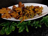 উচ্ছে পাতার পকোড়া(uche patar pakoda recipe in Bengali)