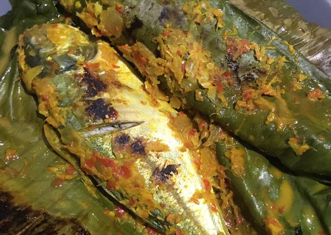 Resep Pais Ikan Kembung Oleh Iti Resti Nsh Cookpad
