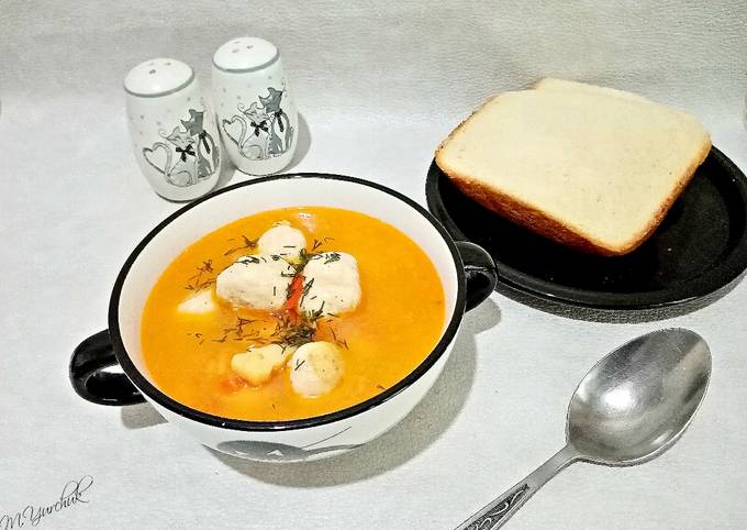 Суп с фрикадельками и кускусом
