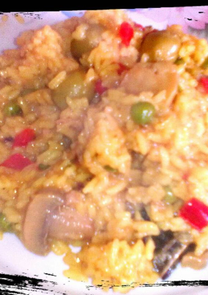 Una foto de Arroz al estilo abuela🥘
