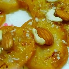 A picture of Apple Jalebi.