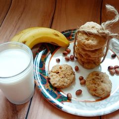 A picture of Banana peanut cheese cookies.