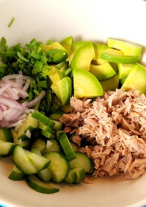 รูปของ Avocado Tuna Salad