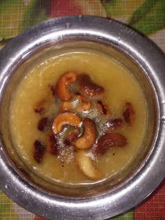 பாசி பருப்பு கீர் (Paasiparuppu kheer Recipe in Tamil) செய்முறை முக்கிய புகைப்படம்