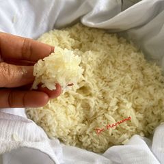 How to cook Sticky Rice⁉️ A picture of How to cook Sticky Rice⁉️.