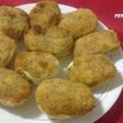 Huevos clásicos rellenos de atún y fritos