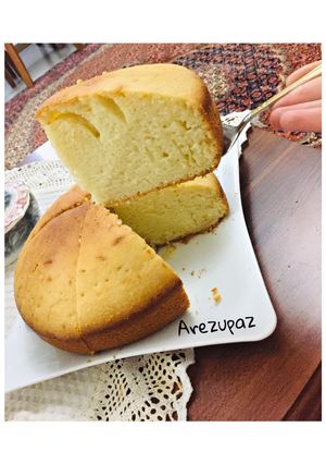 عکسی از دستور کیک ساده بدون همزن برقی