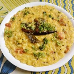 A picture of Dal khichadi.